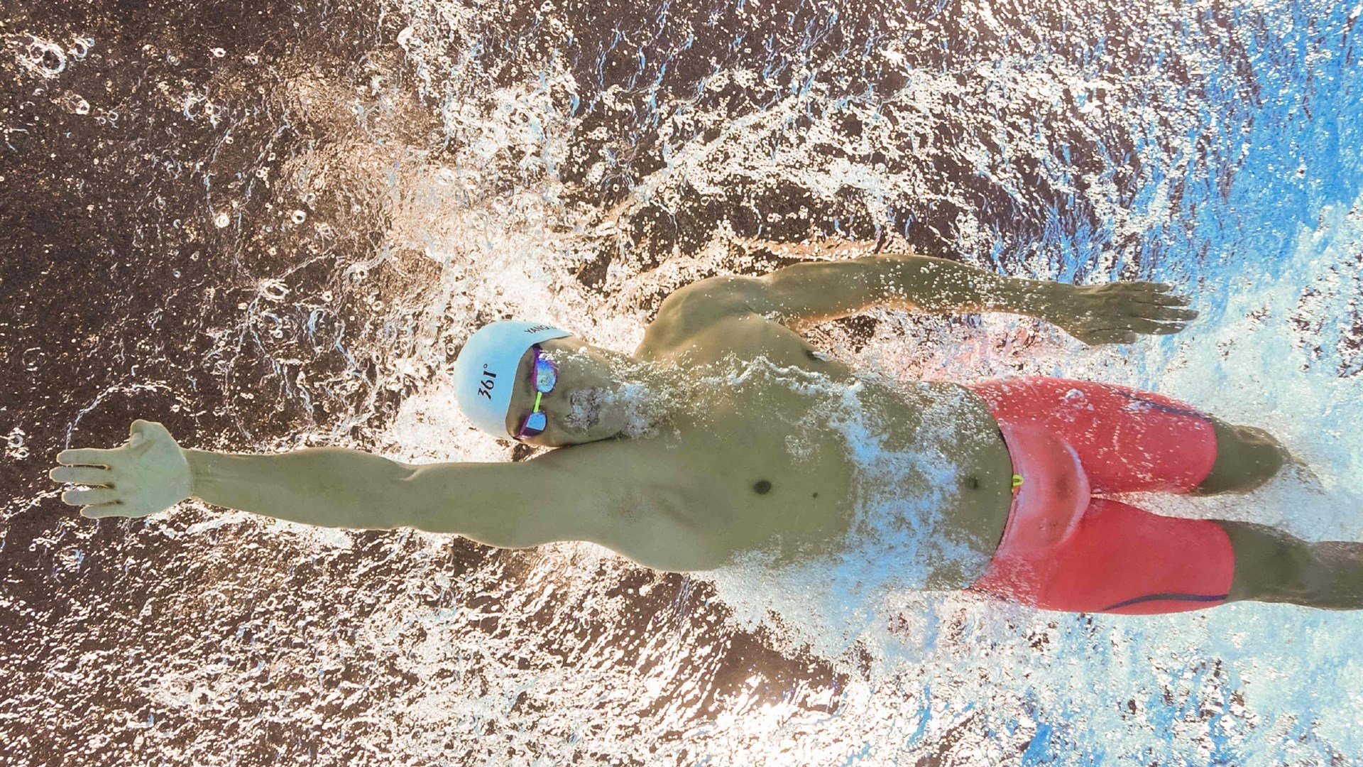 开云体育世界杯-基米希里程碑之夜，荷兰与威尔士的战术博弈，如何定义现代中场新范式？