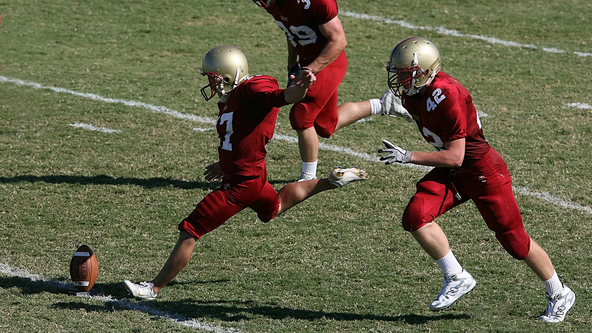 开云体育世界杯-猛龙速胜凯尔特人,小贾伦在欧冠淘汰赛接管比赛,当篮球跨越两种规则 第2张 开云体育世界杯-猛龙速胜凯尔特人,小贾伦在欧冠淘汰赛接管比赛,当篮球跨越两种规则 第2张
