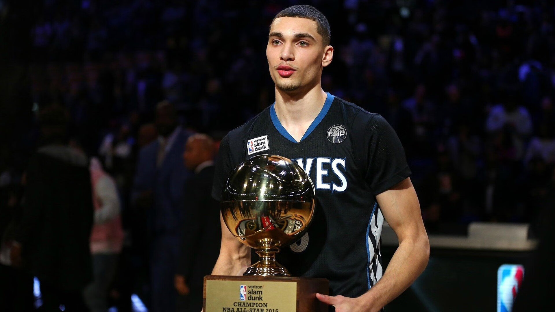 开云平台-戈贝尔末节觉醒,当防守成为最锋利的矛,猛龙在窒息中倒下 第2张 开云平台-戈贝尔末节觉醒,当防守成为最锋利的矛,猛龙在窒息中倒下 第2张