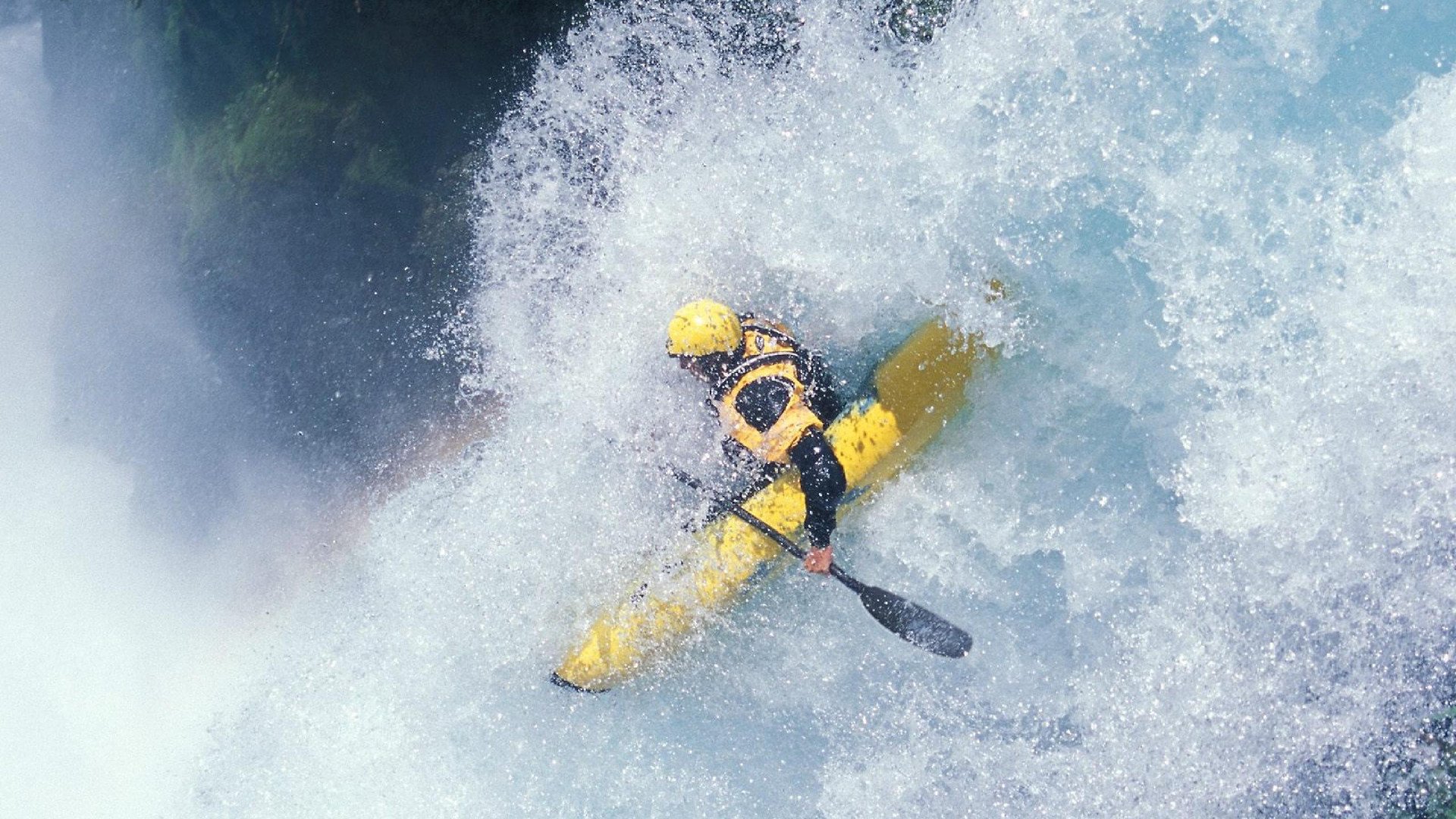 开云官网-当篮球的终场哨遇见足球的射门弧线,论现代体育的火力压制美学 第2张 开云官网-当篮球的终场哨遇见足球的射门弧线,论现代体育的火力压制美学 第2张